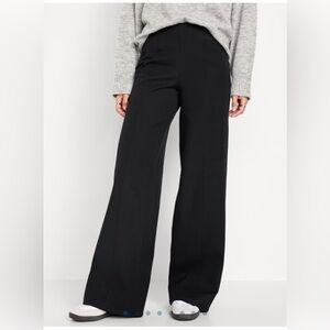 Old Navy Wide Leg Pixie Pant